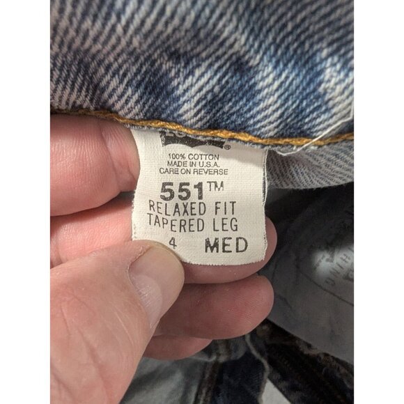 Vintage Levis 551 Jeans Womens SZ 4 Blue Relaxed Fit Tapered Leg Paper Tag Y2K - Picture 14 of 16
